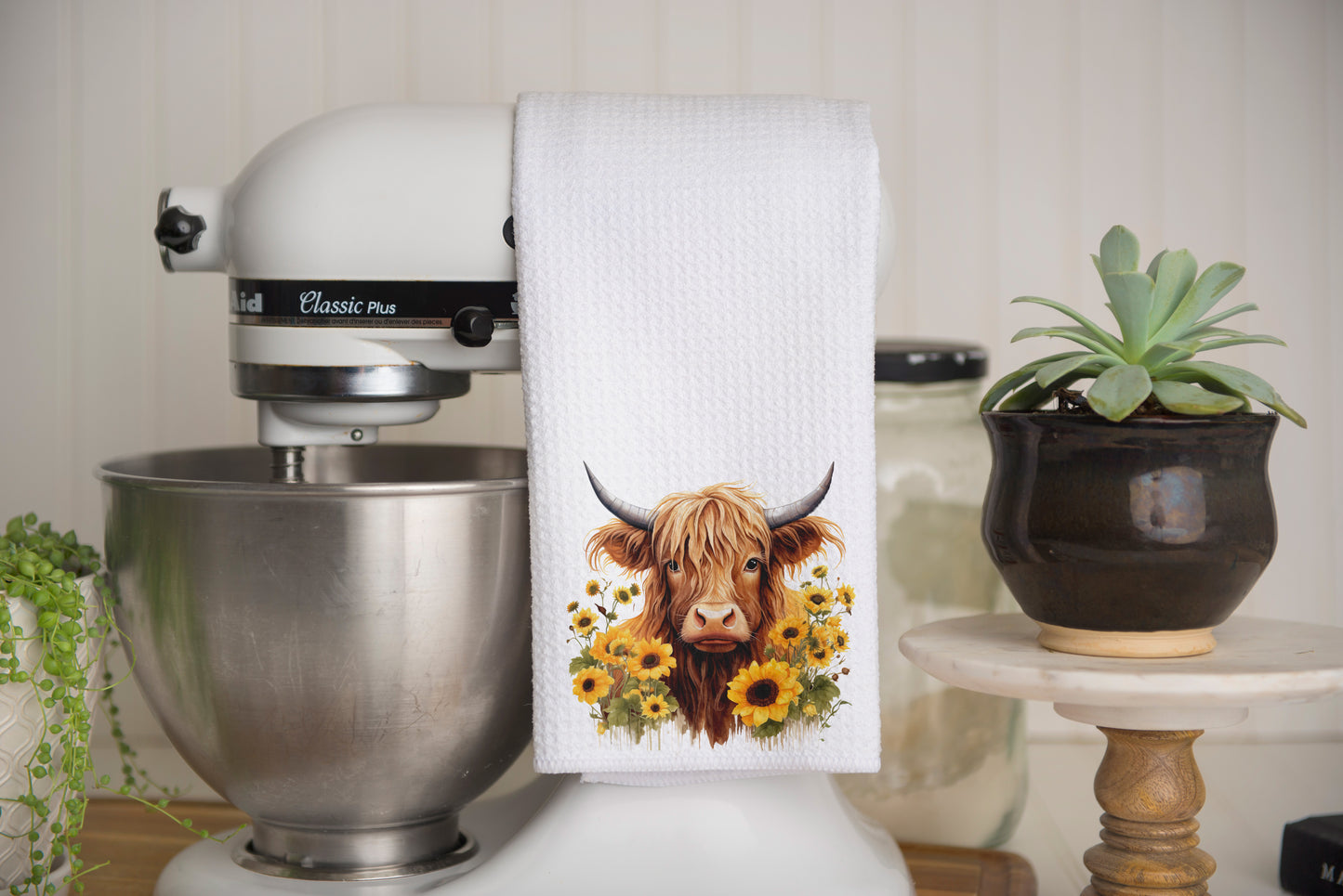 Highland Cow with Sunflowers Waffle Weave Kitchen Tea Towel – Soft, Absorbent & Stylish
