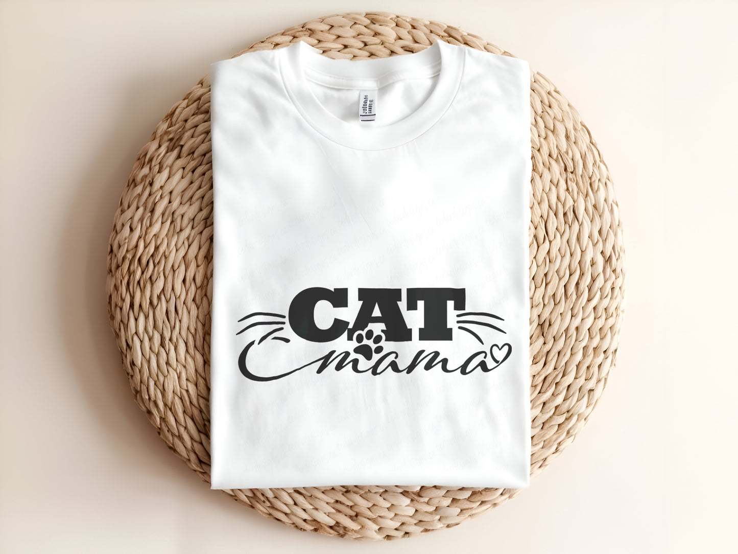 Adult graphic t-shirt featuring “Cat Mama” design, unisex tee for cat lovers.