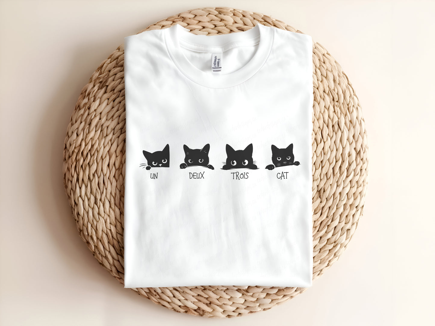 UN DEUX TROIS CAT Adult Graphic Tee